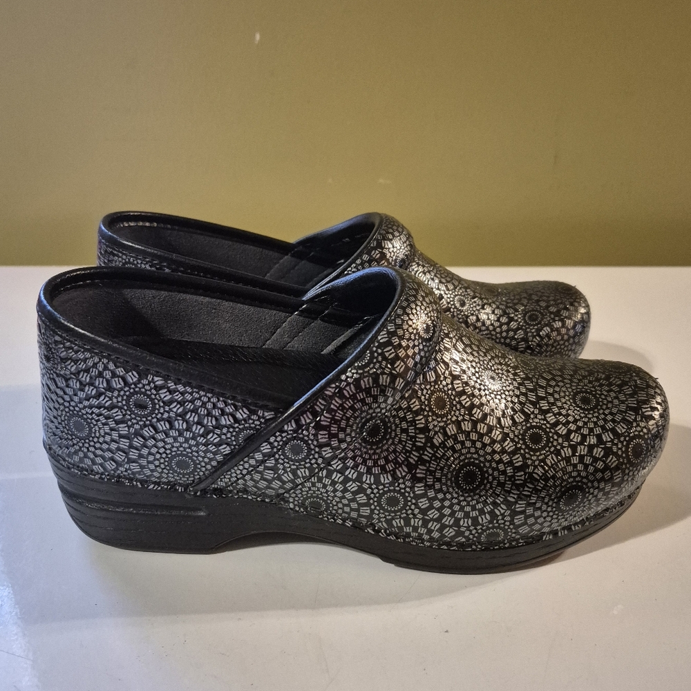 Dansko Nurse Clogs Shoes 38